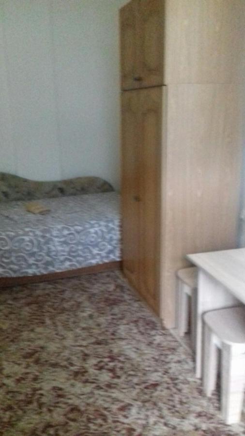 Gelena Гостьовий Двір Úzhgorod Exterior foto